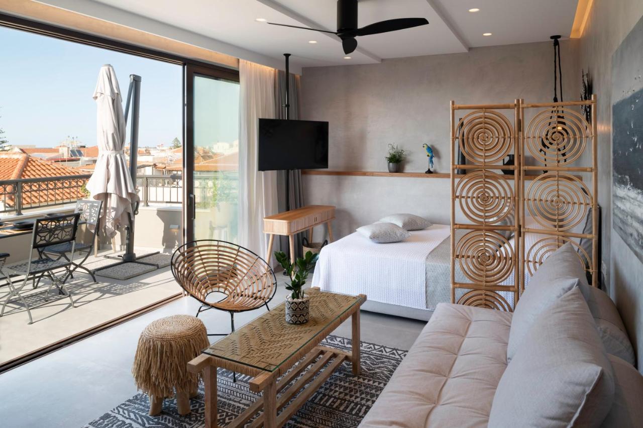 Petalo Aparthotel 2*