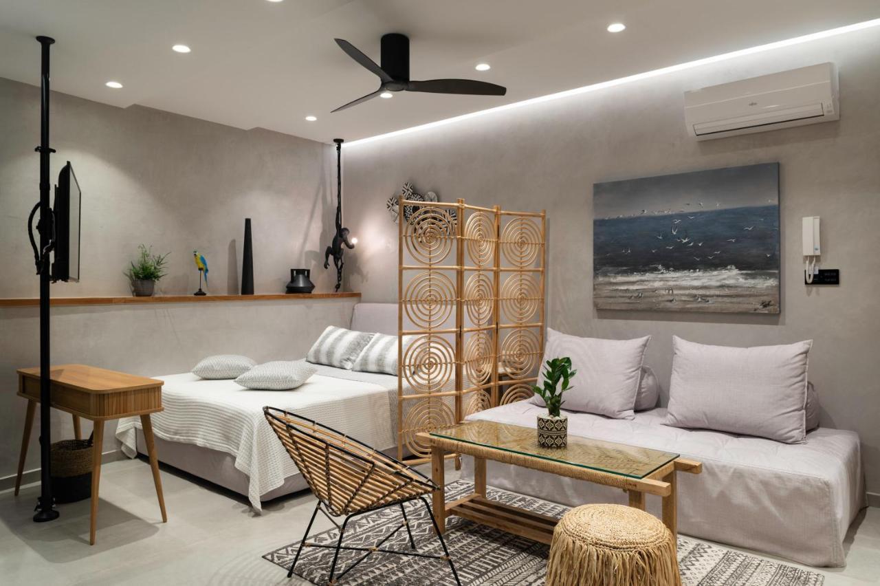 Petalo Aparthotel 2*